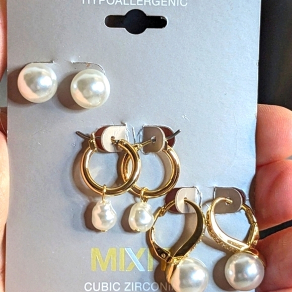MixIt Gold and Pearl Earring Trio - Picture 1 of 4